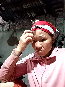 Snapshot of TinTin321 chatting on October 2025 12:33:02 AM TinTin321 online show from October 2025 12:33:02 AM