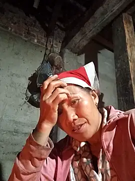 Snapshot of TinTin321 chatting on October 2025 12:45:02 PM TinTin321 online show from October 2025 12:45:02 PM