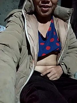 Snapshot of TinTin321 chatting on January 2026 11:30:02 PM TinTin321 online show from January 2026 11:30:02 PM