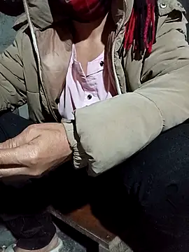 Snapshot of TinTin321 chatting on February 2026 11:42:02 AM TinTin321 online show from February 2026 11:42:02 AM