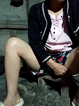 Snapshot of TinTin321 chatting on February 2026 10:17:02 PM TinTin321 online show from February 2026 10:17:02 PM