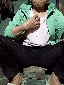 Snapshot of TinTin321 chatting on February 2026 12:35:02 PM TinTin321 online show from February 2026 12:35:02 PM