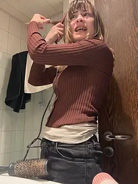 Snapshot of IsabellaEtha chatting on December 2025 01:50:02 PM IsabellaEtha online show from December 2025 01:50:02 PM