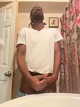 BigBDMari online show from November 2025 12:24:01 AM