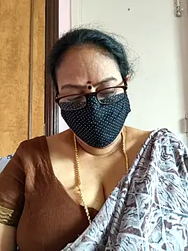 Snapshot of heera-rani chatting on September 2025 05:09:02 AM heera-rani online show from September 2025 05:09:02 AM