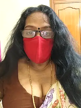 Snapshot of heera-rani chatting on October 2025 06:13:02 AM heera-rani online show from October 2025 06:13:02 AM