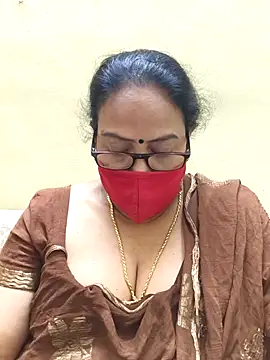 Snapshot of heera-rani chatting on October 2025 12:50:01 PM heera-rani online show from October 2025 12:50:01 PM