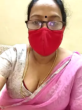 Snapshot of heera-rani chatting on October 2025 08:03:01 AM heera-rani online show from October 2025 08:03:01 AM