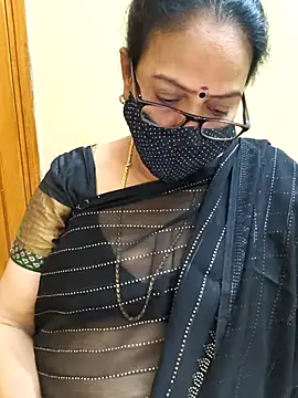 Snapshot of heera-rani chatting on October 2025 09:10:01 AM heera-rani online show from October 2025 09:10:01 AM