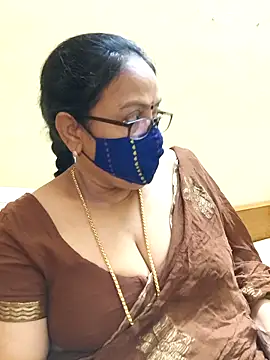 Snapshot of heera-rani chatting on November 2025 05:17:02 AM heera-rani online show from November 2025 05:17:02 AM