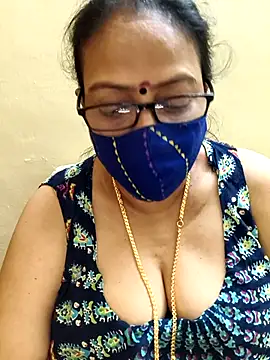 Snapshot of heera-rani chatting on November 2025 06:58:02 AM heera-rani online show from November 2025 06:58:02 AM