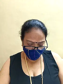 Snapshot of heera-rani chatting on November 2025 07:32:01 AM heera-rani online show from November 2025 07:32:01 AM