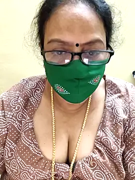 Snapshot of heera-rani chatting on December 2025 05:09:01 PM heera-rani online show from December 2025 05:09:01 PM