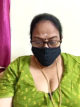 Snapshot of heera-rani chatting on January 2026 06:18:02 AM heera-rani online show from January 2026 06:18:02 AM