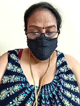 Snapshot of heera-rani chatting on February 2026 07:03:02 AM heera-rani online show from February 2026 07:03:02 AM