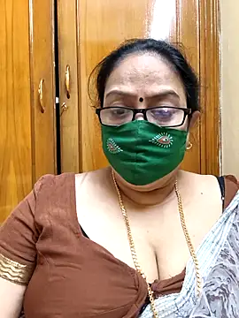 Snapshot of heera-rani chatting on February 2026 07:29:02 AM heera-rani online show from February 2026 07:29:02 AM