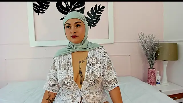 azaharaaa  online show from September 2025 11:26:01 AM