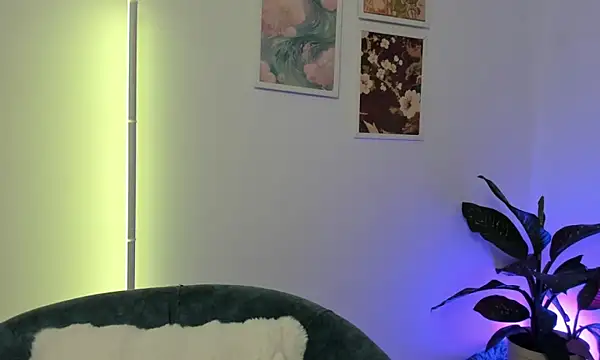 canelleGarces online show from December 2025 02:19:02 AM