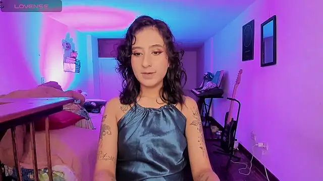 Snapshot of atenea_dragon__ chatting on October 2025 07:36:02 PM atenea dragon online show from October 2025 07:36:02 PM