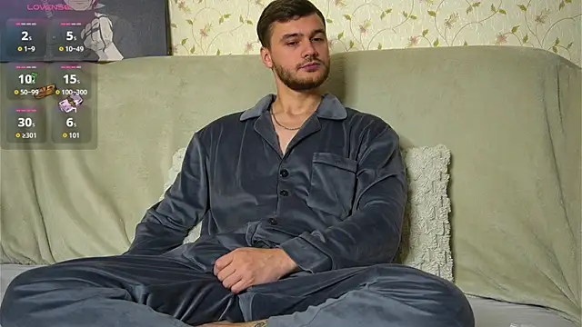 Snapshot of johnstoneisland chatting on September 2025 07:57:01 AM johnstoneisland online show from September 2025 07:57:01 AM