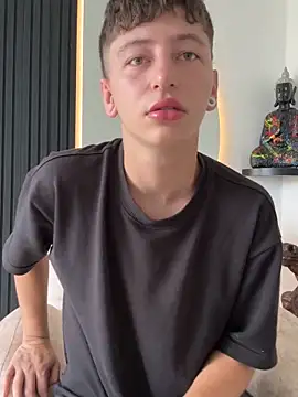 aronn tay online show from November 2025 04:51:02 PM