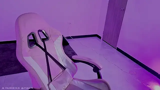 Snapshot of LilithCary chatting on January 2026 08:23:02 PM LilithCary online show from January 2026 08:23:02 PM