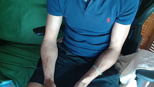 JUSTFORRICH online show from April 2026 12:05:02 PM