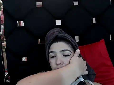 Snapshot of vegacristal88 chatting on November 2025 03:02:01 PM vegacristal88 online show from November 2025 03:02:01 PM