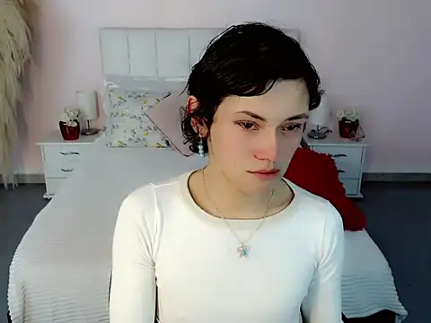 nathalialoes1 online show from October 2025 07:19:02 PM