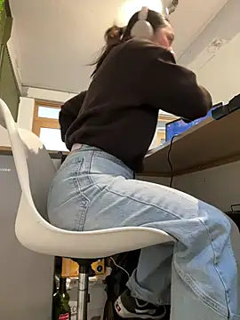 Snapshot of sisylucky chatting on March 2026 03:57:02 PM sisylucky online show from March 2026 03:57:02 PM