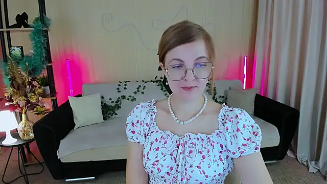 YourUniverser online show from November 2025 10:32:02 AM