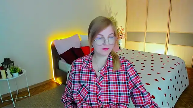 YourUniverser online show from May 2026 09:28:02 AM