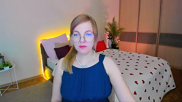 YourUniverser online show from May 2026 04:40:01 AM