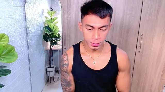 PinooyMilker online show from October 2025 02:21:02 AM