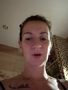 EvvaMur online show from September 2025 12:57:02 AM