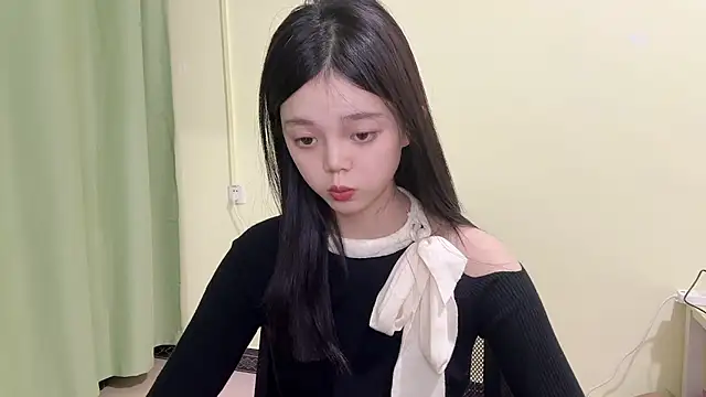 Nicole-13 online show from October 2025 01:07:02 PM