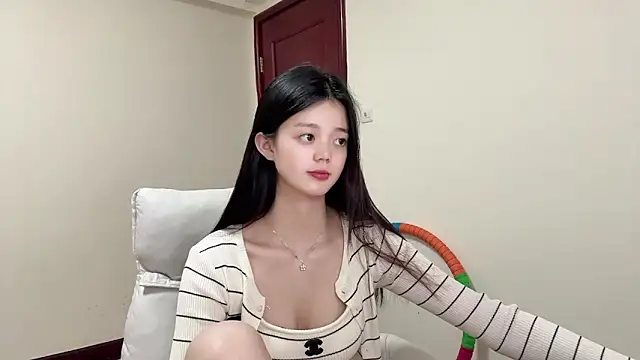 Nicole-13 online show from April 2026 10:45:02 PM
