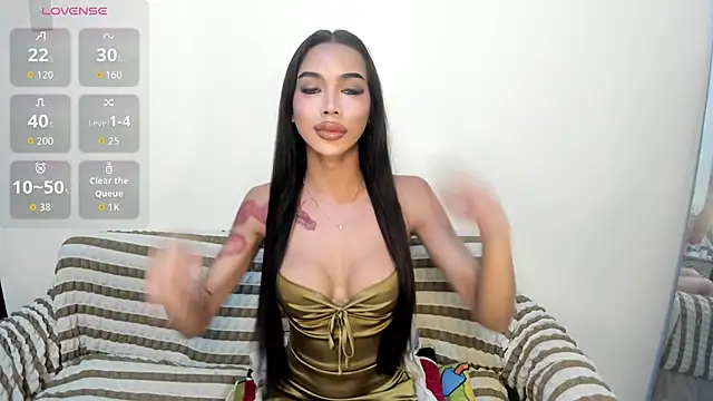 Snapshot of khalifafoxxxx chatting on November 2025 08:08:01 PM khalifafoxxxx online show from November 2025 08:08:01 PM