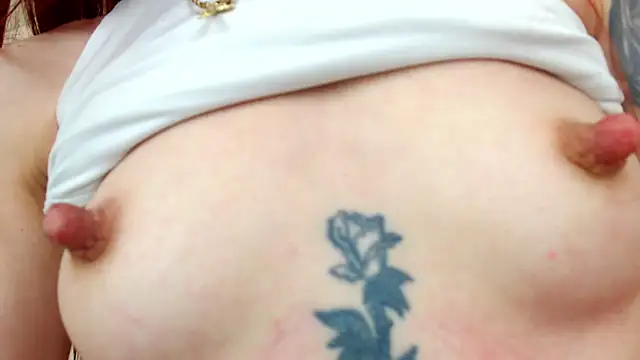 Julia Jae online show from October 2025 06:11:01 AM