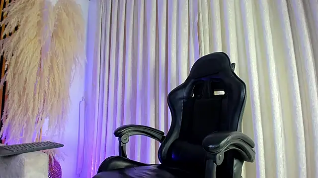 JulienSaint online show from February 2026 12:04:02 PM