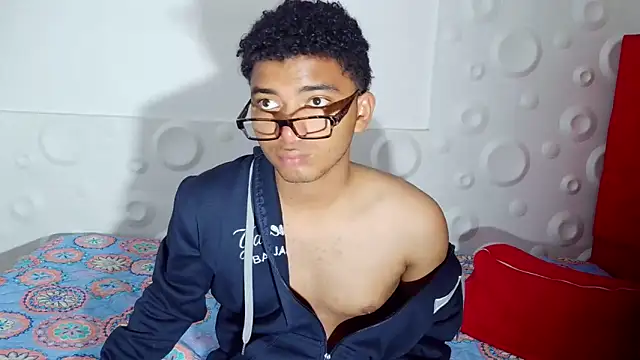 Snapshot of felipecams123 chatting on December 2025 05:21:01 PM felipecams123 online show from December 2025 05:21:01 PM