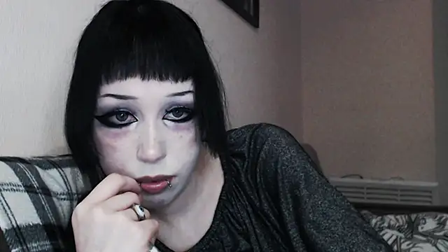 Snapshot of _LUCY_LAVE chatting on October 2025 10:58:01 PM LUCY LAVE online show from October 2025 10:58:01 PM