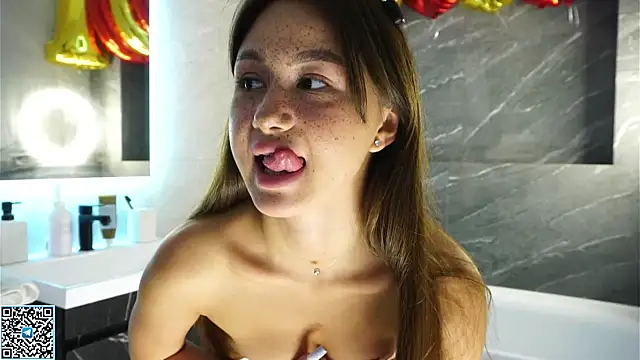 Snapshot of vvillywonka chatting on September 2025 03:08:01 AM vvillywonka online show from September 2025 03:08:01 AM