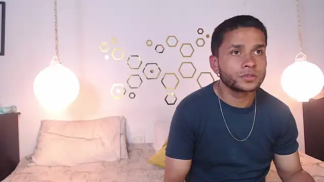 Snapshot of Provincute chatting on September 2025 03:50:02 AM Provincute online show from September 2025 03:50:02 AM