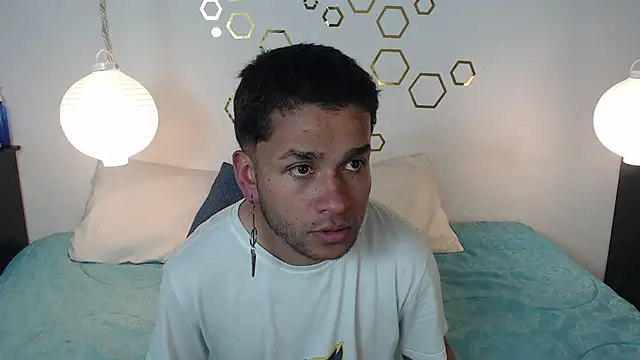 Snapshot of Provincute chatting on September 2025 02:16:01 AM Provincute online show from September 2025 02:16:01 AM