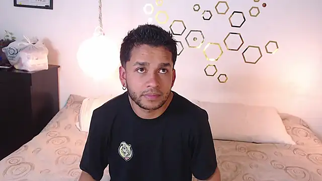 Snapshot of Provincute chatting on October 2025 02:32:02 AM Provincute online show from October 2025 02:32:02 AM