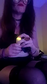 Snapshot of NovaVade chatting on January 2026 06:40:01 AM NovaVade online show from January 2026 06:40:01 AM