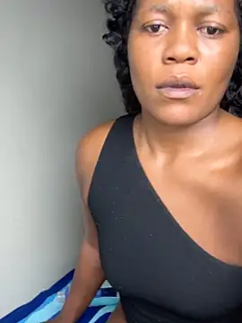 Kikie23 online show from April 2026 01:25:01 AM