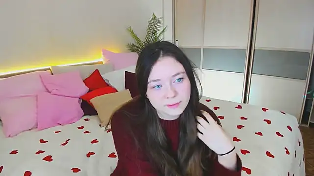 AlluringLookk online show from March 2026 04:44:02 PM