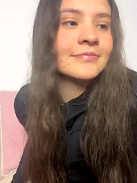 Snapshot of Emilyybennet_ chatting on October 2025 12:33:02 AM Emilyybennet online show from October 2025 12:33:02 AM